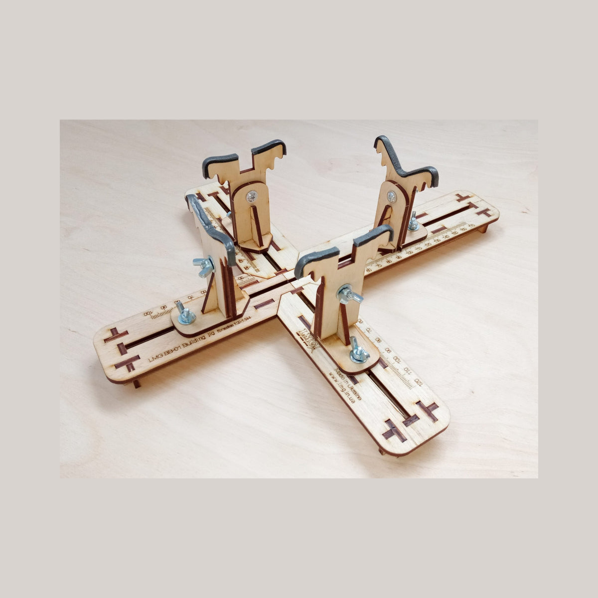 LMG Airplane building jig — 1/144–1/32 / without clamps (BB-44)