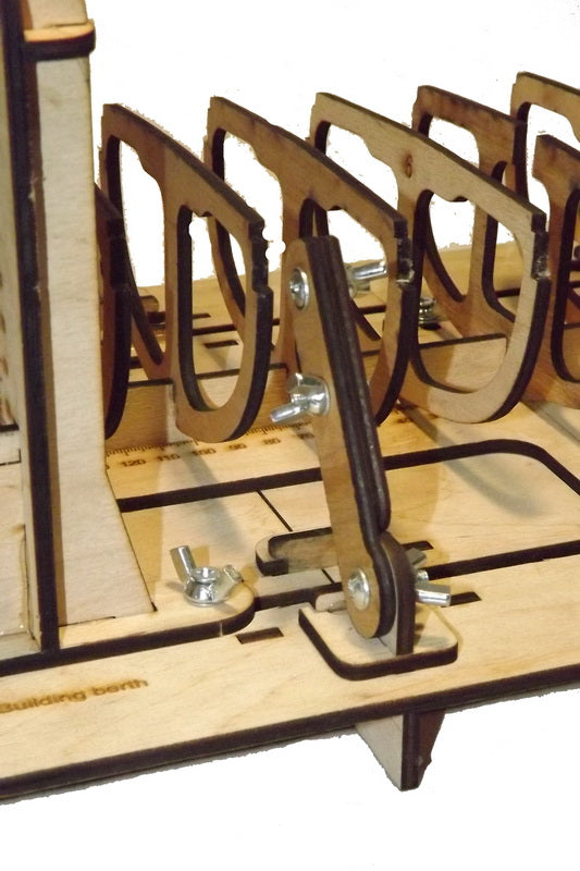 BB-09 Sailboats building jig — photo 3