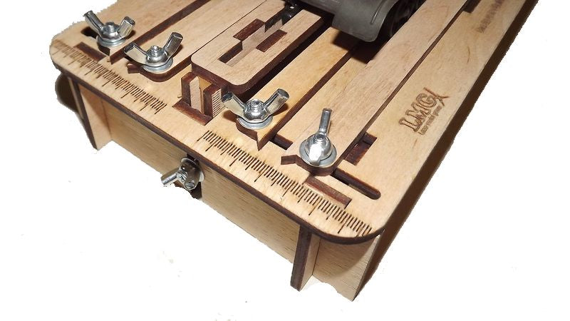 BB-20 Building jig for AFV tracks and rollers assembly — photo 3
