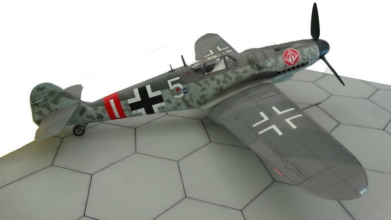 LMG Hexagonal airfield plate